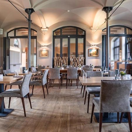 Schlossgut Groß Schwansee 외부 사진 Restaurant Restaurant St. Peter