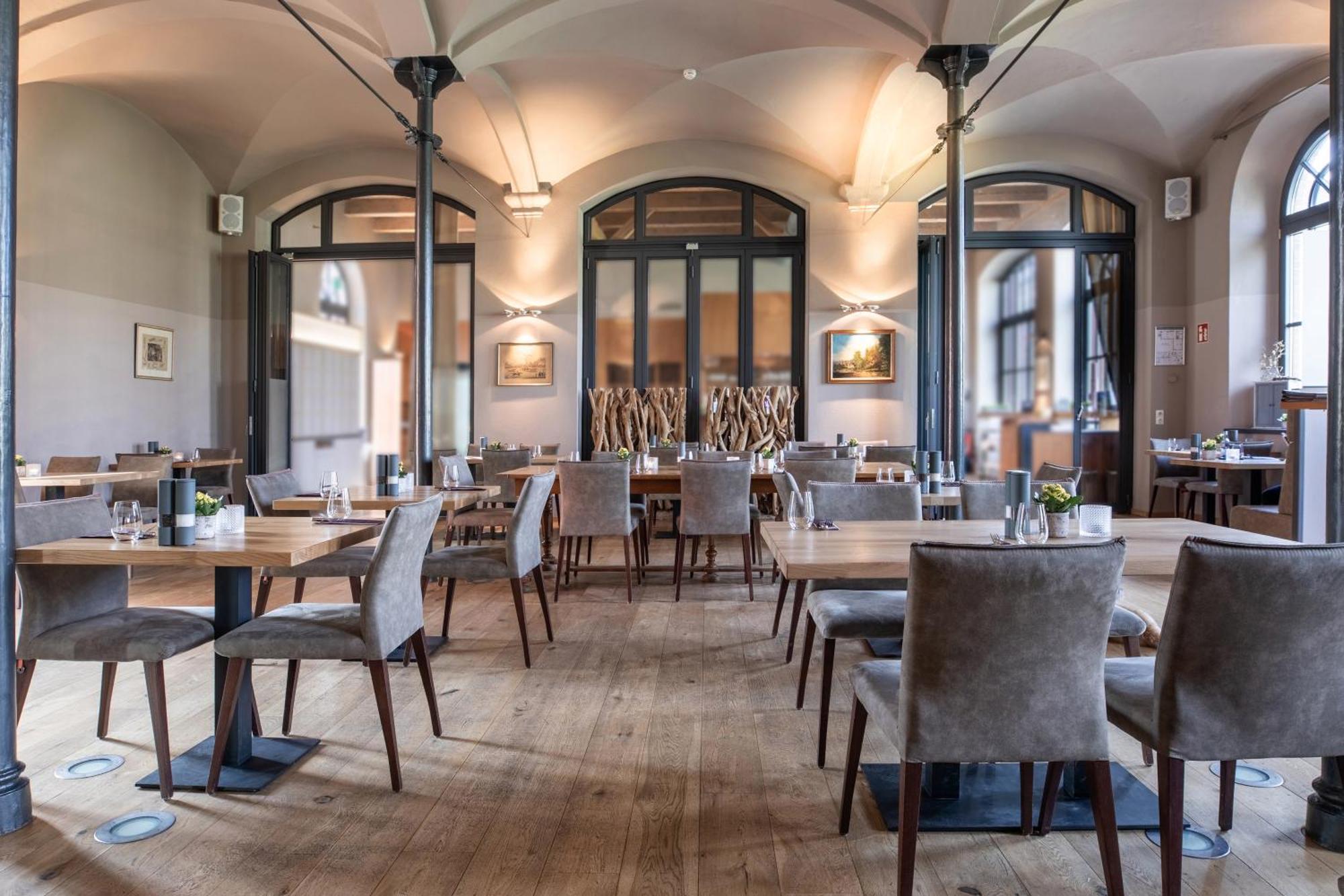 Schlossgut Groß Schwansee 외부 사진 Restaurant Restaurant St. Peter
