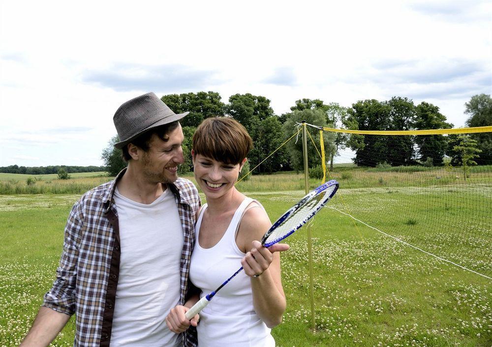 Schlossgut Groß Schwansee 외부 사진 The German duo of Michael Kühnen and Nicole Kessler won the mixed doubles title.